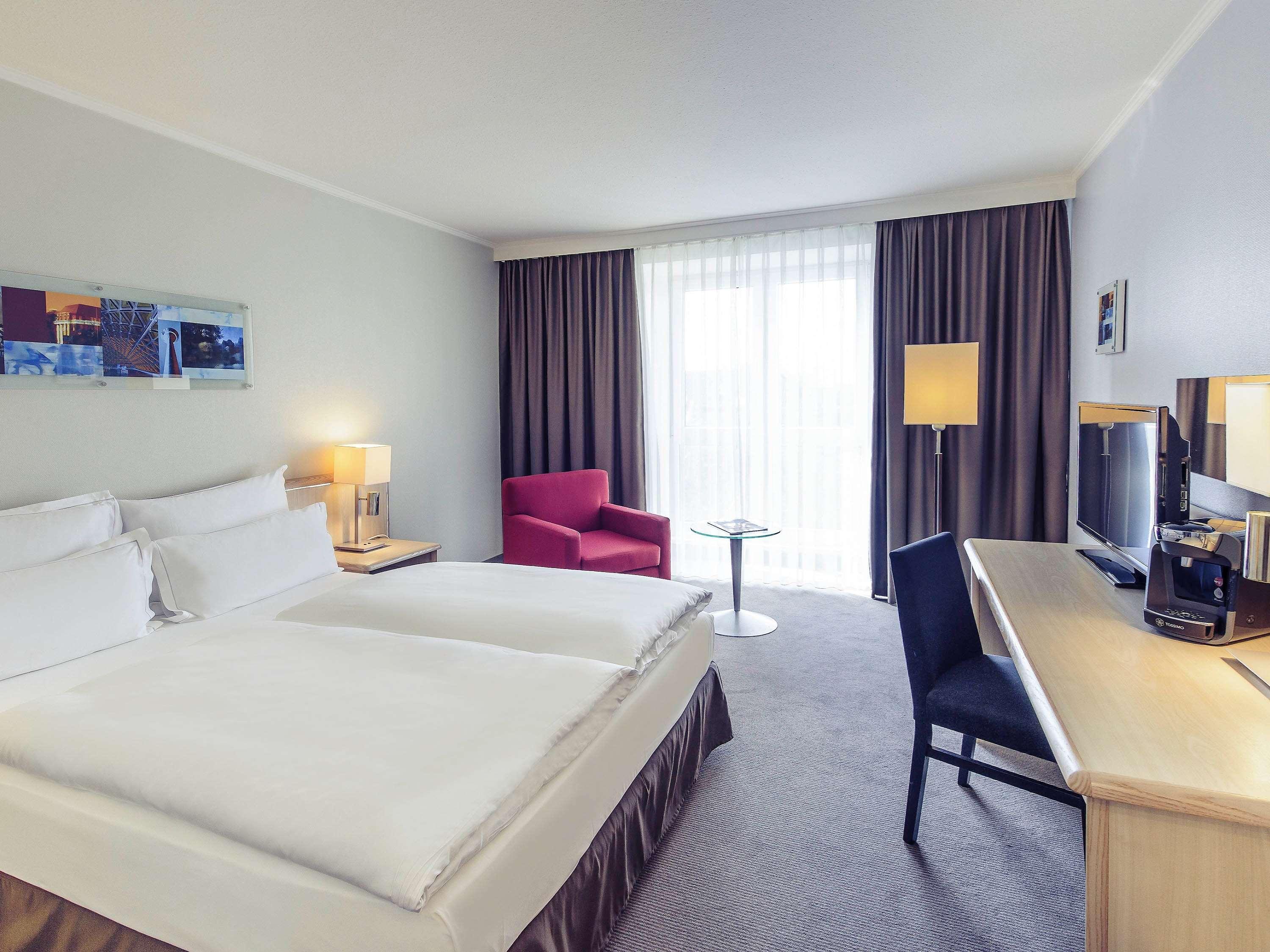 Mercure Duesseldorf Карст Екстер'єр фото