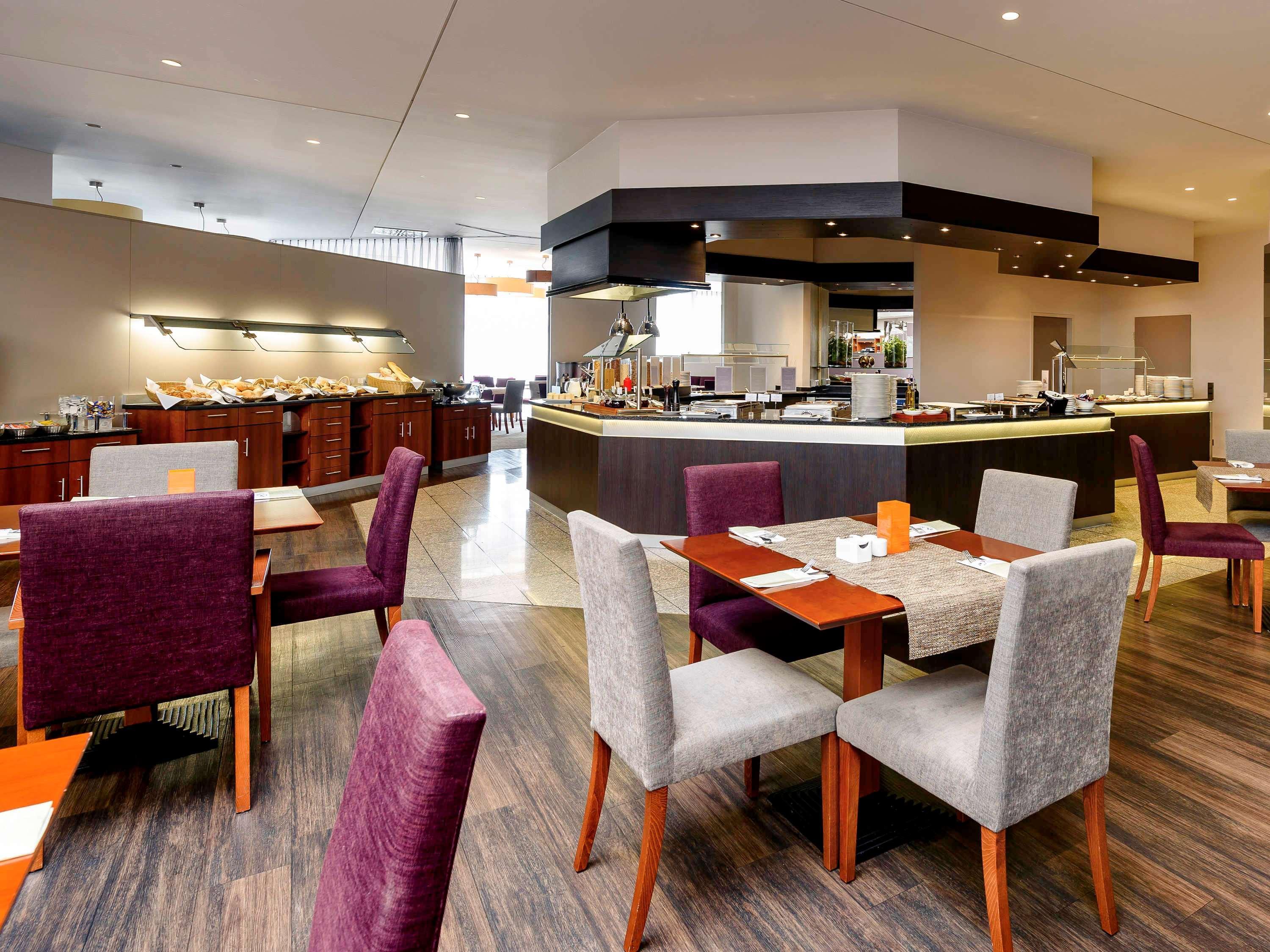Mercure Duesseldorf Карст Екстер'єр фото