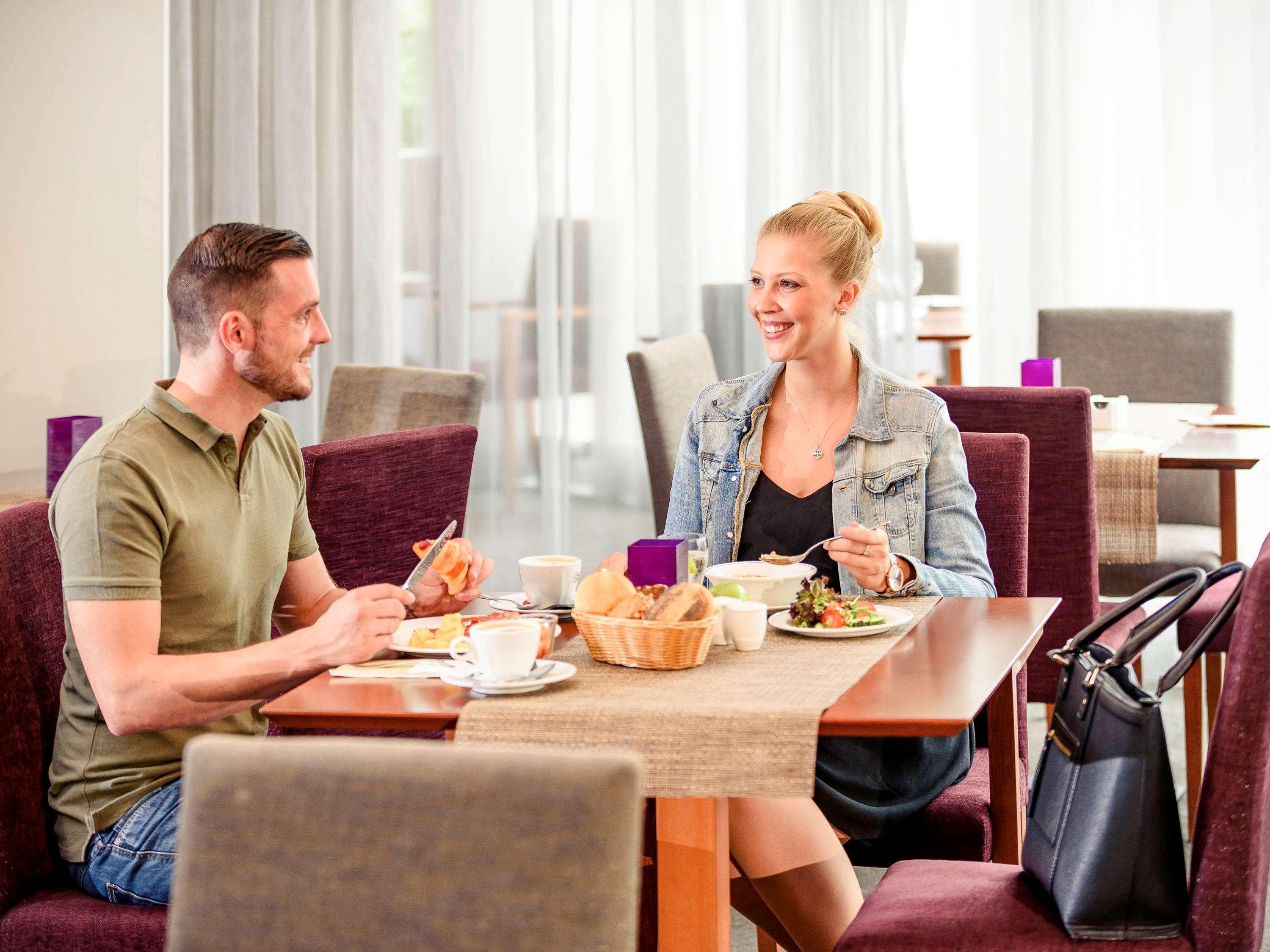 Mercure Duesseldorf Карст Екстер'єр фото
