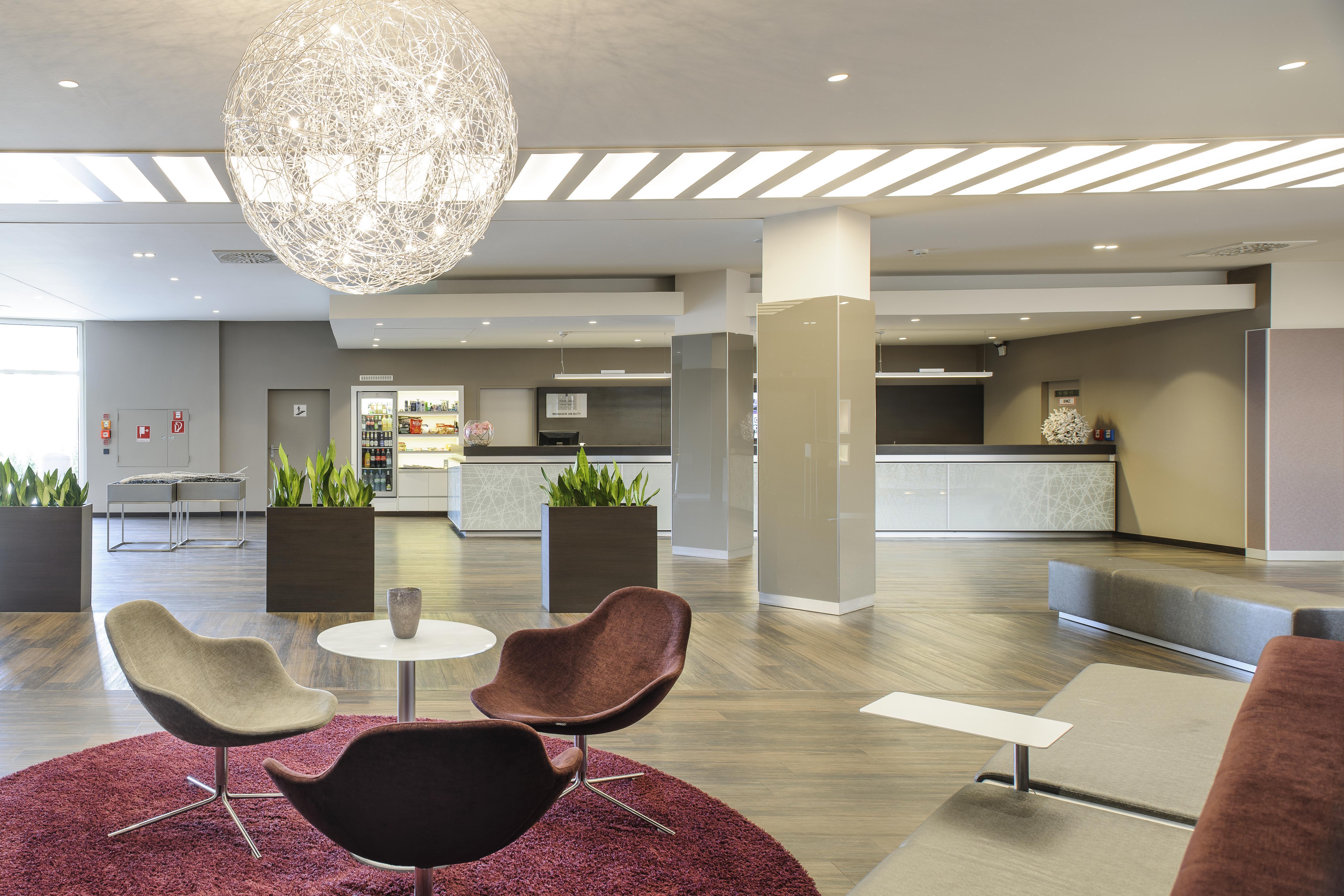 Mercure Duesseldorf Карст Екстер'єр фото