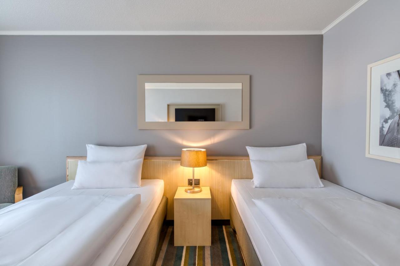 Mercure Duesseldorf Карст Екстер'єр фото