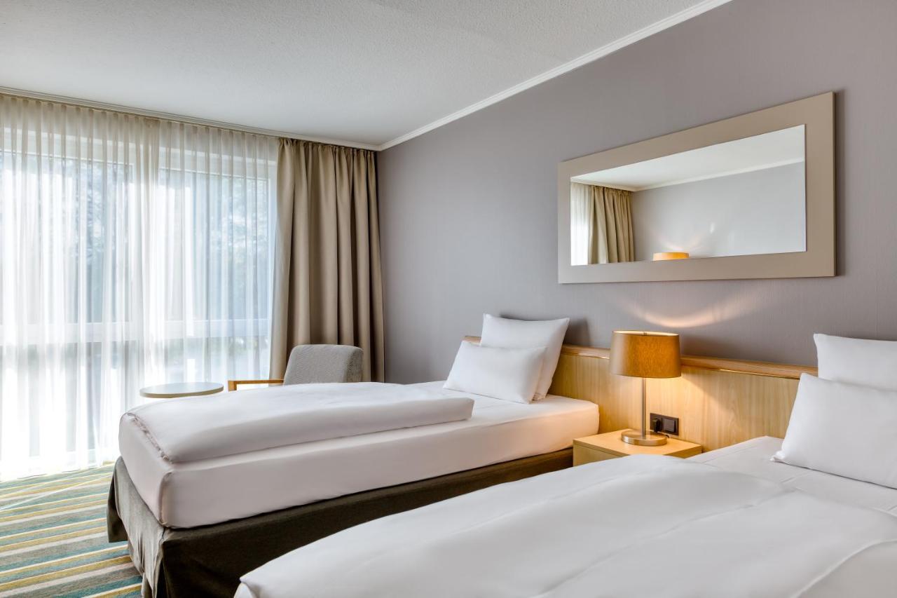 Mercure Duesseldorf Карст Екстер'єр фото