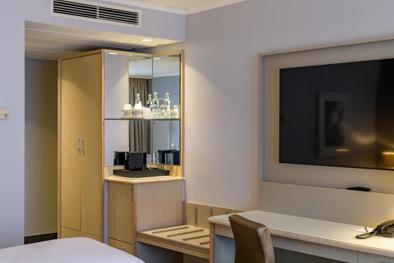 Mercure Duesseldorf Карст Екстер'єр фото