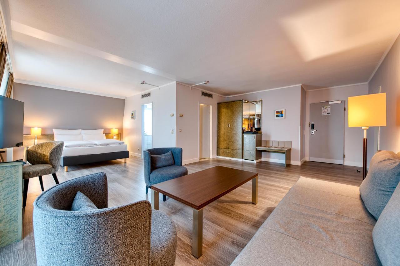 Mercure Duesseldorf Карст Екстер'єр фото