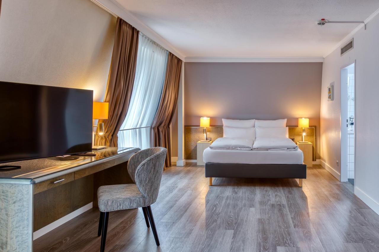 Mercure Duesseldorf Карст Екстер'єр фото