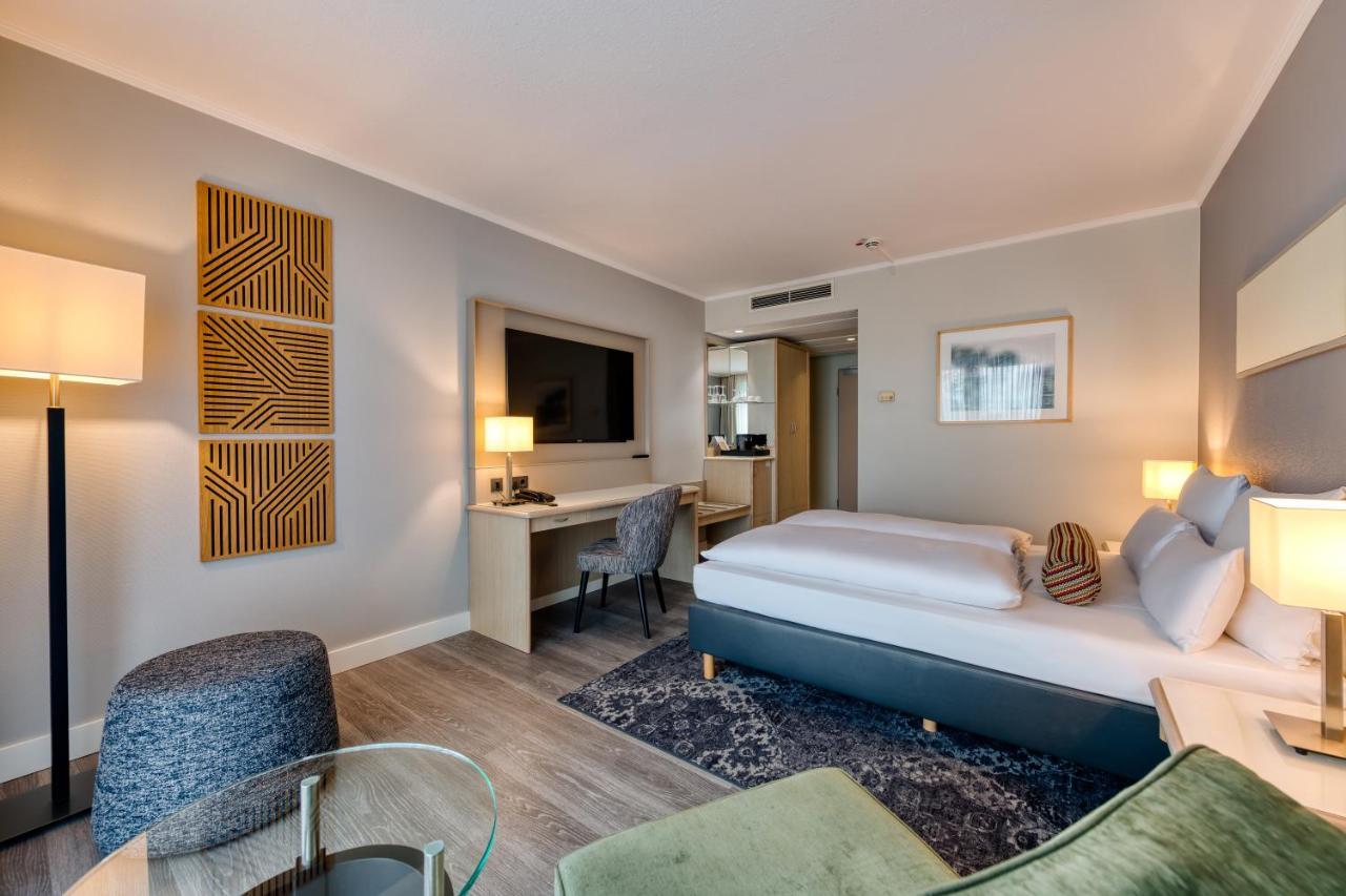 Mercure Duesseldorf Карст Екстер'єр фото