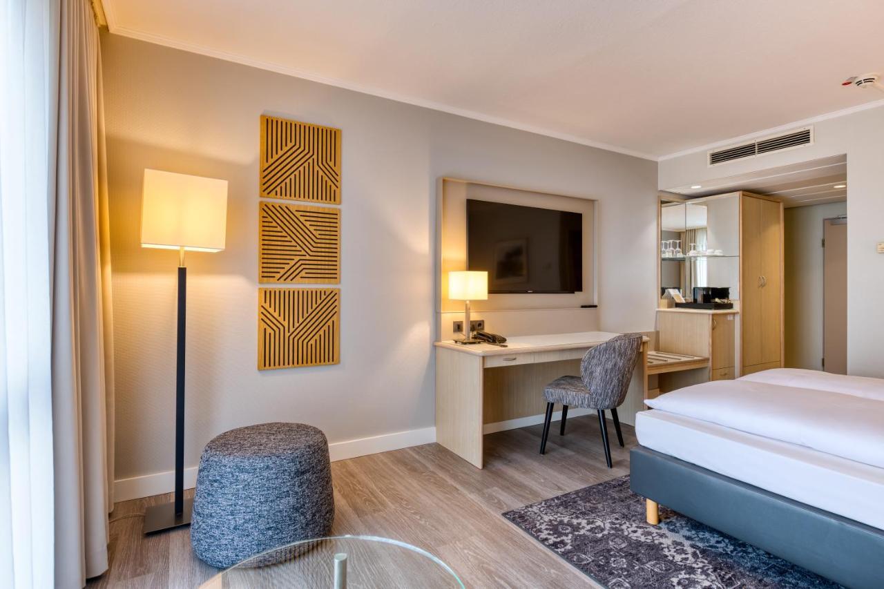 Mercure Duesseldorf Карст Екстер'єр фото