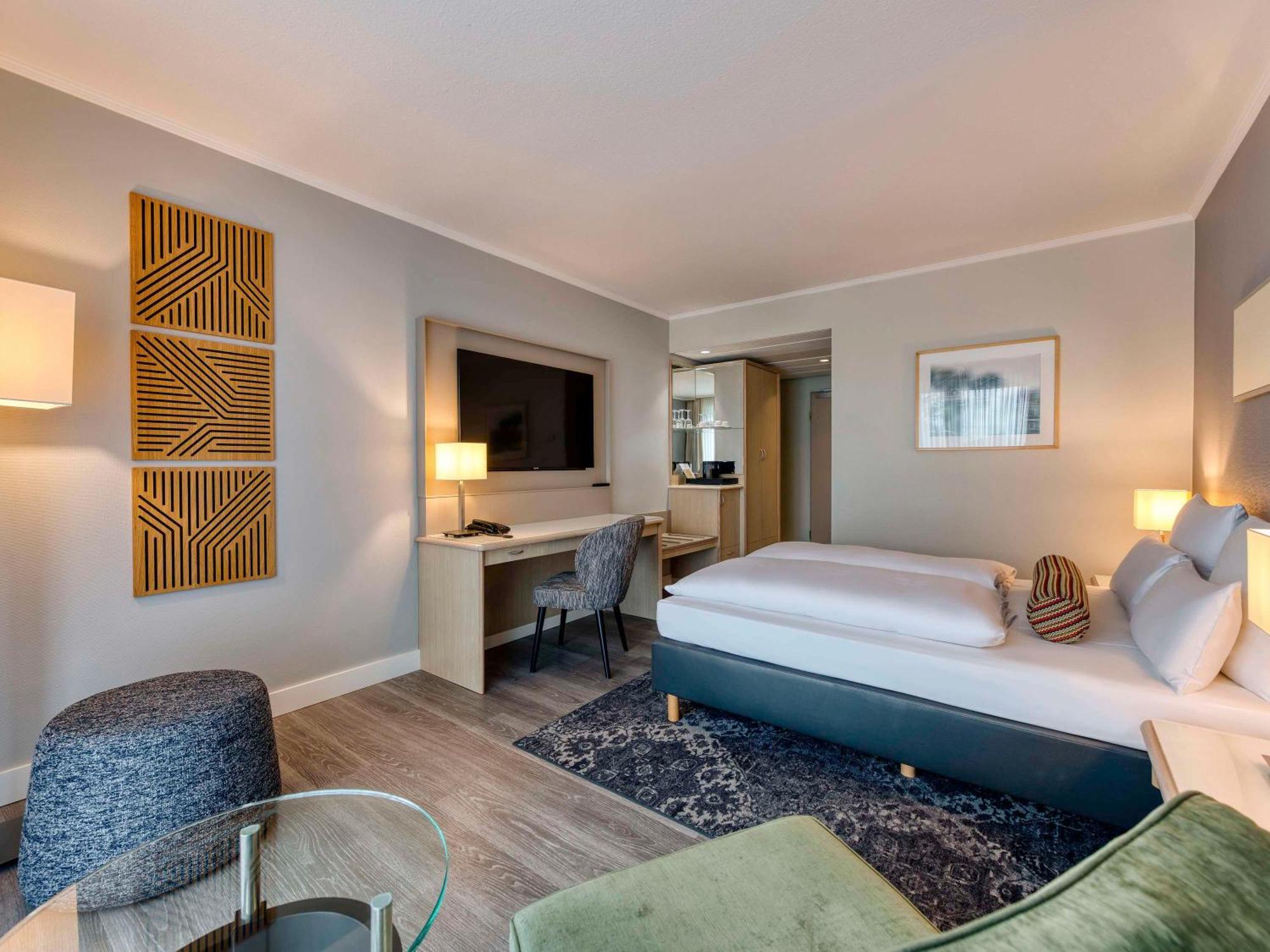Mercure Duesseldorf Карст Екстер'єр фото