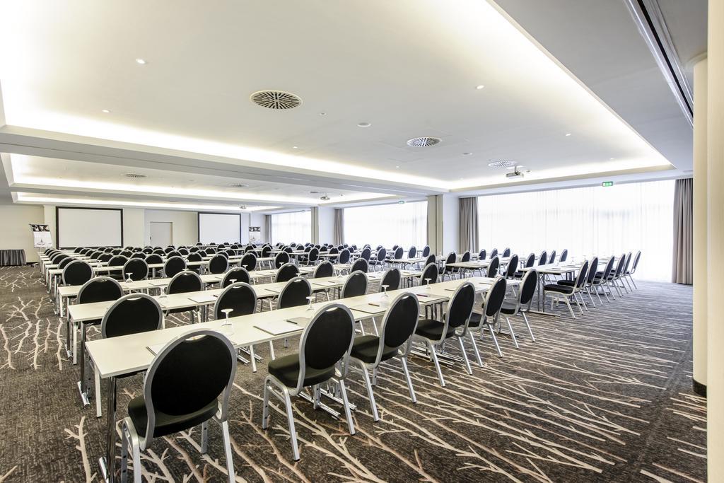 Mercure Duesseldorf Карст Екстер'єр фото